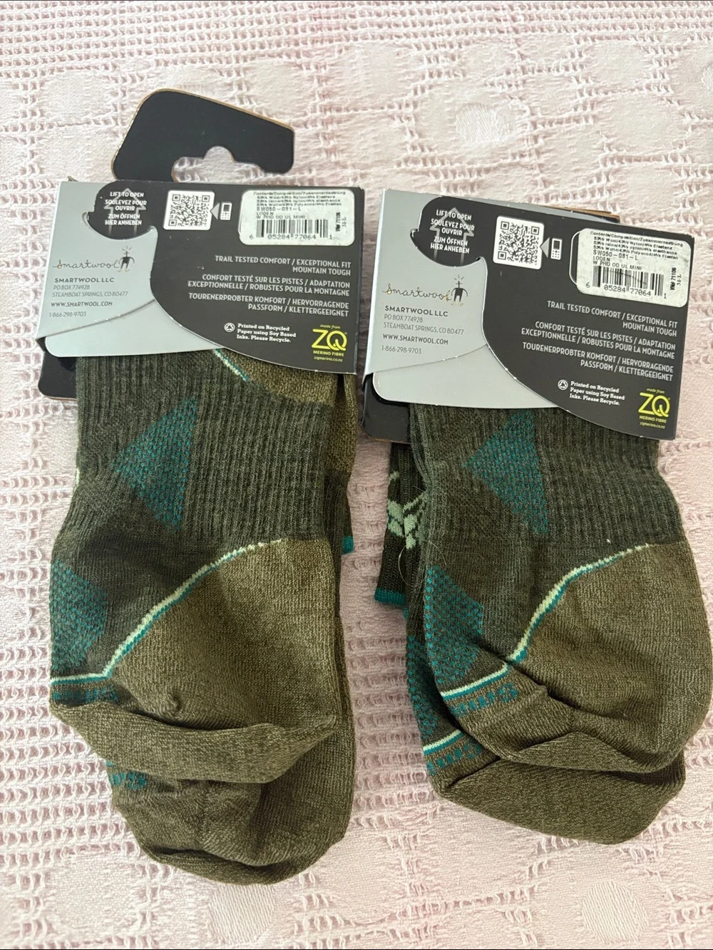 2 pairs women’s large smartwool socks nwt